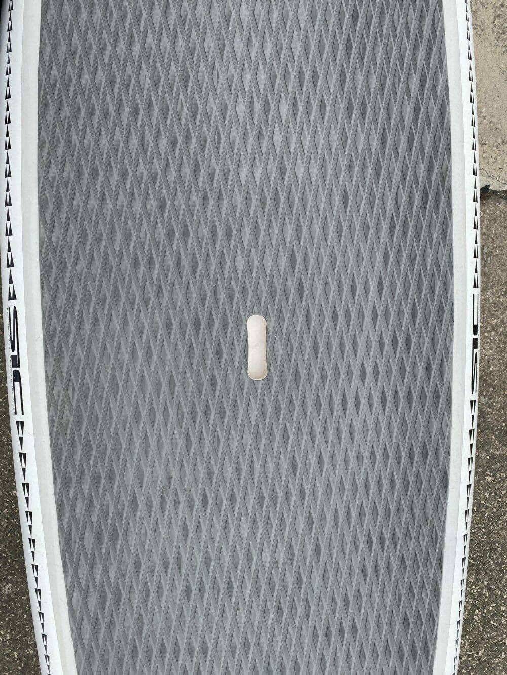 SIC Triton 9.4′ x 30″ 144L Demo