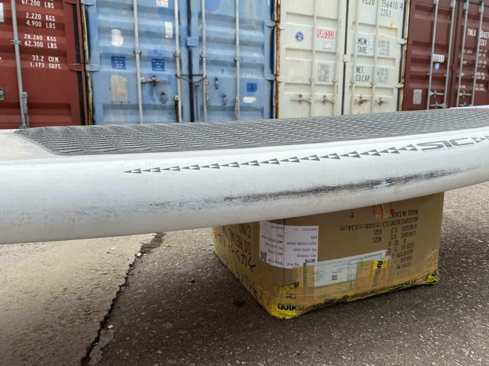 SIC Triton 9.4′ x 30″ 144L Demo